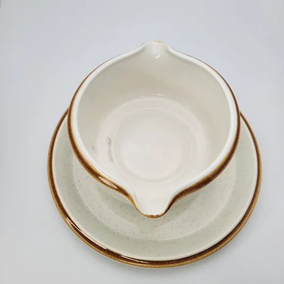 Vintage Mikasa Natural Beauty C9000 Gravy Boat with Underplate Stoneware - Picture 3 of 9